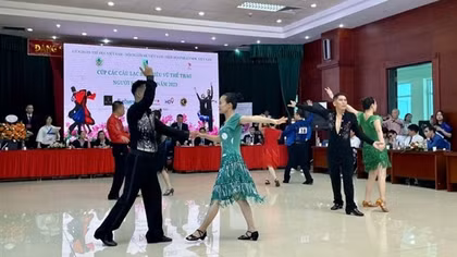 Dancesport contest held for people with visual impairment