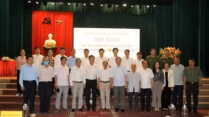 General To Lam meets voters in Hung Yen province