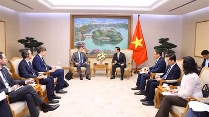 Vietnam seeks support from UK, EU in just energy transition