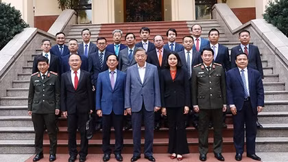 Ministry of Public Security meets with heads of Vietnam’s overseas representative offices
