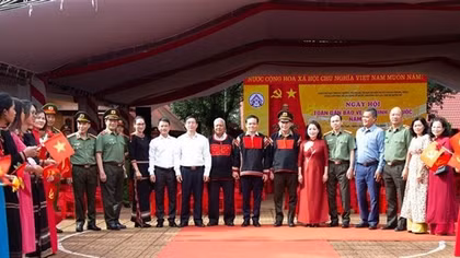 Deputy Prime Minister Tran Luu Quang attends “All People Protect National Security” Festival in Dak Lak