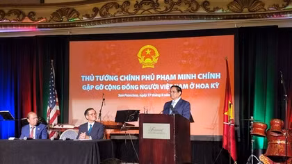 PM meets Vietnamese expatriates in United States