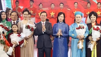 President hosts ceremony marking 78th anniversary of National Day