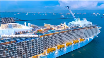 "Spectrum of the Seas" brings 4,600 foreign visitors to Nha Trang