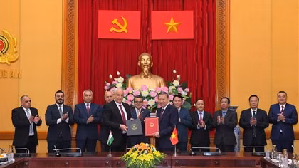 Vietnam, Palestine promote cooperation in crime prevention and control