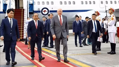 Australian Governor-General arrives in Hanoi for Vietnam visit