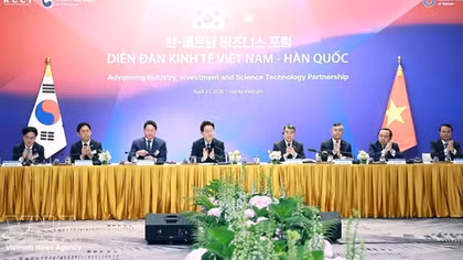 Vietnamese, Korean leaders attend economic, trade and investment cooperation roundtable