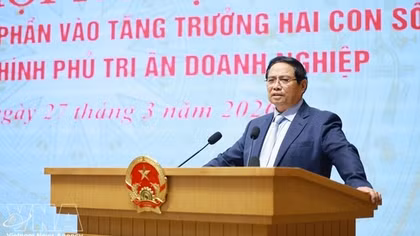 Enterprises must pioneer in achieving double-digit economic growth from 2026: PM
