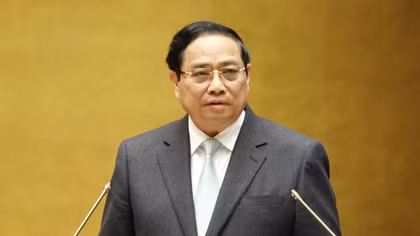PM calls for concerted efforts to implement 14th National Party Congress's Resolution
