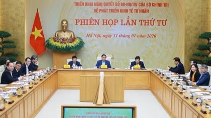 PM sets digital, green priorities for private sector