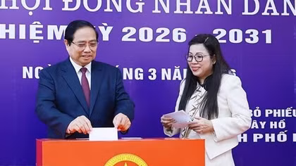 PM Pham Minh Chinh votes in Hanoi as nationwide election underway