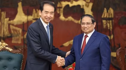 Prime Minister Pham Minh Chinh receives Chinese Ambassador He Wei