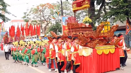 Vietnamese nationwide pay tribute to ancestors on Hung Kings’ Commemoration Day