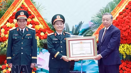 Top leader tasks Military Region 3 with maintaining stable environment for national development
