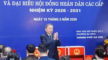 Party General Secretary casts ballot in Hanoi's Ba Dinh ward