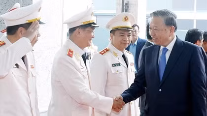 Party chief extends Tet greetings to Investigation Security Agency