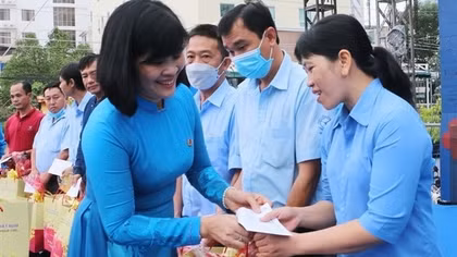 207,000 USD in aid to brighten Tet for Hanoi’s most vulnerable