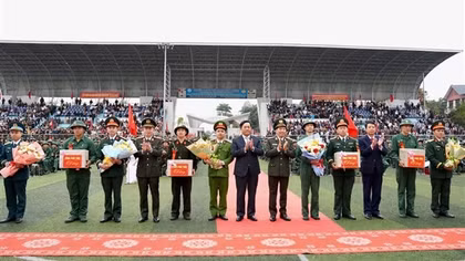Deputy Minister Le Van Tuyen attends military enlistment ceremony in Phu Tho province