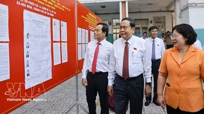 National Assembly Chairman inspects election preparations, casts ballots in Ho Chi Minh City