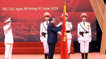 Public Security Intelligence Force receives Hồ Chí Minh Order