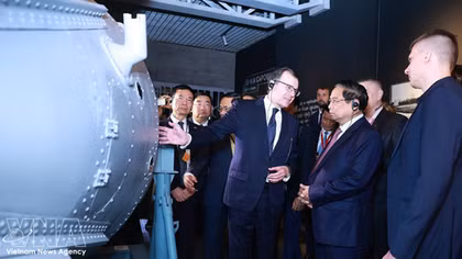 Prime Minister Pham Minh Chinh explores Russia’s nuclear energy, metro development