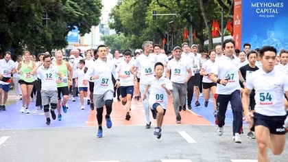 Over 1,500 join Ha Noi Moi Newspaper Run for Peace