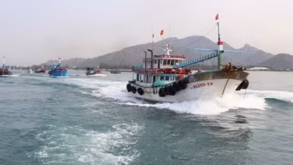 Vietnam aims to remove EC’s warning against IUU fishing next year