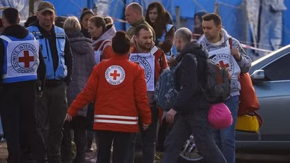 Number of refugees, internally displaced people crosses milestone of 100 million — UN