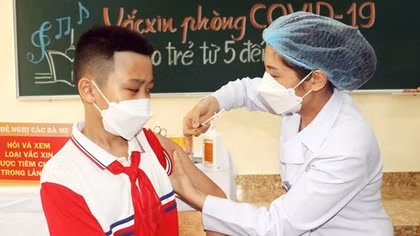 Under-12 children in Quang Ninh receive COVID-19 vaccination
