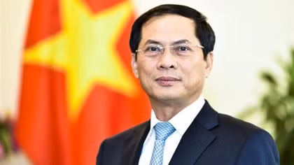 Vietnam fosters strategic partnership with Australia
