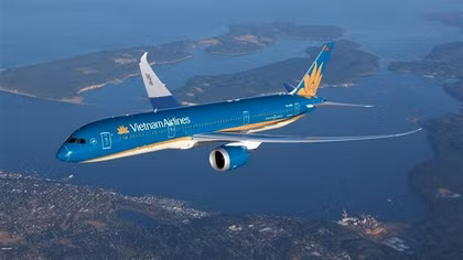 Vietnam restores regular flights to 20 countries, territories