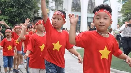 Full of happiness when Hanoi opens preschools