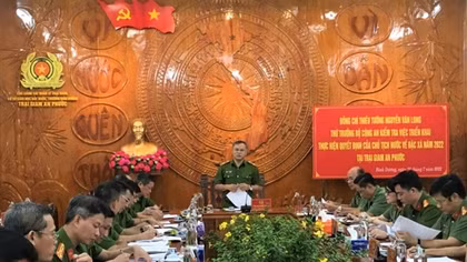 Deputy Minister Nguyen Van Long inspects implementation of President’s special reprieve decision