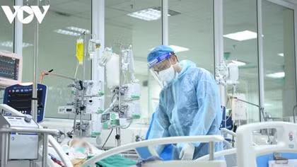 COVID-19: Daily count rises to over 16,000, Hanoi infections hit nearly 2,900