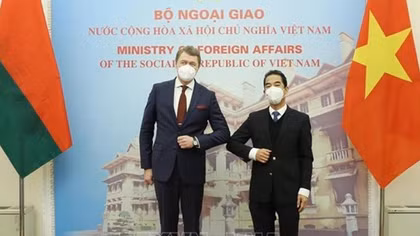 Vietnamese, Belarusian deputy foreign ministers hold political consultation
