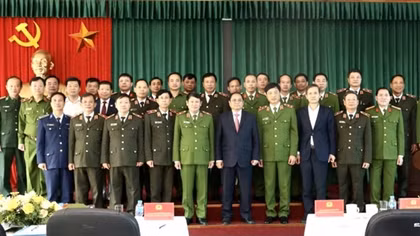 Vietnam never to become “international narcotics transit”: Prime Minister