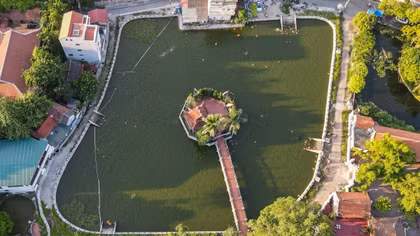 New swimming "pool" brings joy to Hanoi villagers