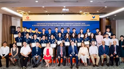 VND48 billion in scholarships granted to 30 master’s and doctoral students