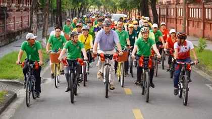 "Cycling – The story of a green road" kicks off in Hue