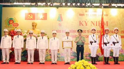 Department of Organization and Personnel receives Second-class “Fatherland Protection” Medal