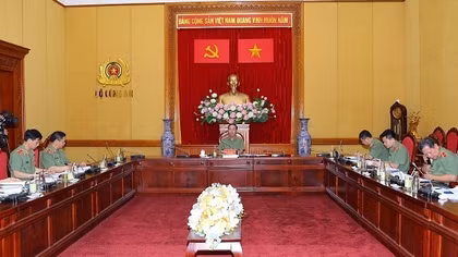 Public Security Forces build plan on application and development of information technology