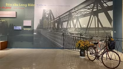 “Long Bien Bridge – Historical Witness" opened