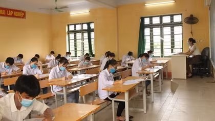 600 outstanding students join first Olympiads VNU