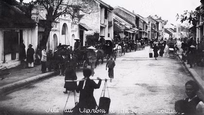 Exhibition replicates world of Hanoi’s street vendors before 1930