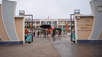 Hanoi kids return to school after nine months of online learning