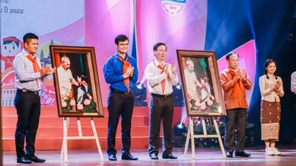 Ho Chi Minh Communist Youth Union hosts Vietnamese, Lao and Cambodian children cultural exchange