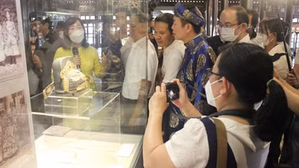 Two artefacts of Nguyen Dynasty open to public