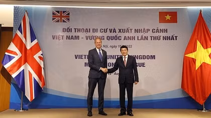 Vietnam and UK hold dialogue on migration