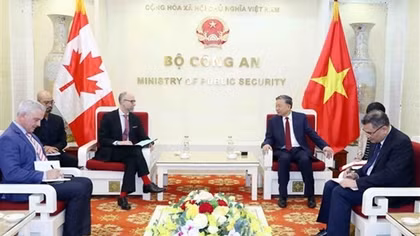 Vietnam keen on promoting security cooperation with Canada: minister
