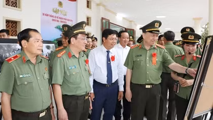 Minister To Lam attends celebration of the 38th anniversary of the victory of counterintelligence plan CM12